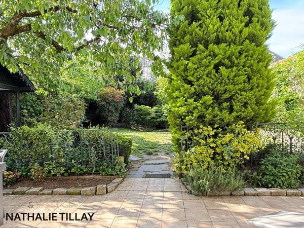 ORLEANS centre, maison bourgeoise a vendre, avec jardin et ascenseur, rare