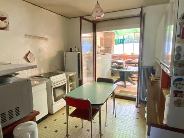 maison avec garage et jardin attenant