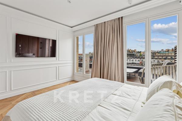 Appartement familial et de réception avec terrasse à deux pas de l'avenue Montaigne