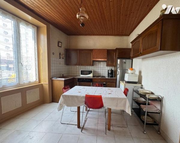 APPARTEMENT 5 PIECES 130 m2 CENTRE-VILLE