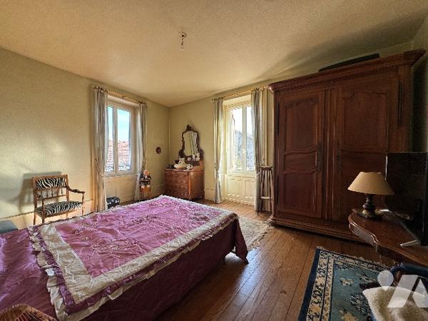 APPARTEMENT 5 PIECES 130 m2 CENTRE-VILLE