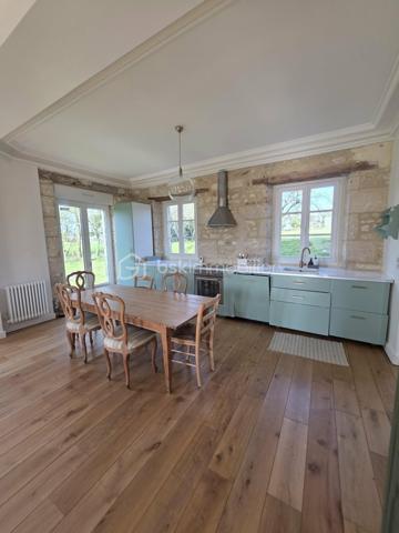 Maison de maitre de 306 m²