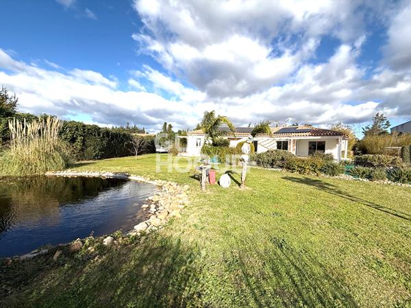 A vendre à LE SOLER (66270) : maison de plain pied,164 m² avec piscine.