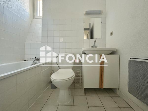 Location Appartement meublé 2 pièces 44.09 m² - 64 RUE D'ALSACE Carcassonne 11000