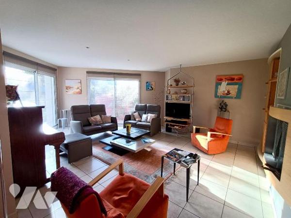 NOUVEAUTE - SEULEMENT CHEZ TRENTE CINQ NOTAIRES - dans un secteur calme et très recherché à 10 ...