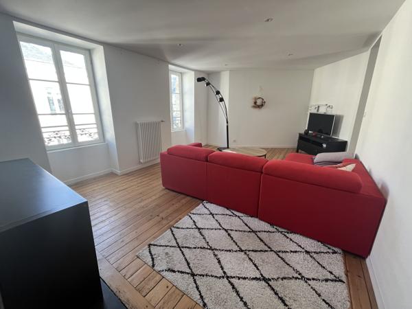 Duplex de caractère au cœur de Vannes – Dernier étage