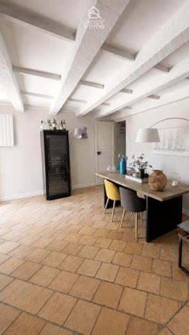 Mas
                                                                                                                                                                                                                                                                                                                        5 pièce(s)                                                                                                                                                                                                          4 chambre(s)                                                                                                                                                                                                          162  m²