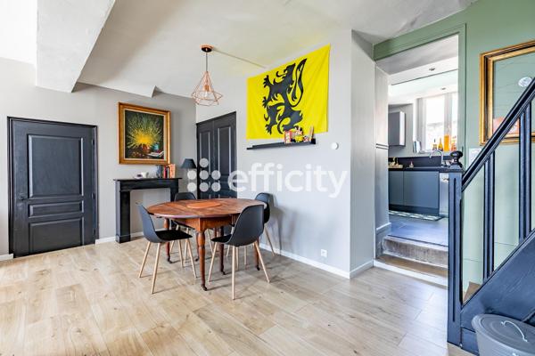 Maison
         6 pièces
        - 87 m² 335 000 € *