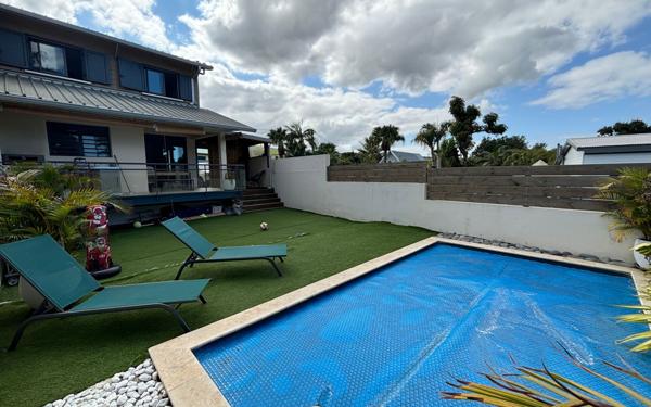 Maison à vendre    5 pièces •  Le Tampon