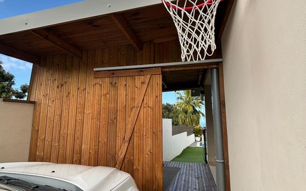 Maison à vendre    5 pièces •  Le Tampon