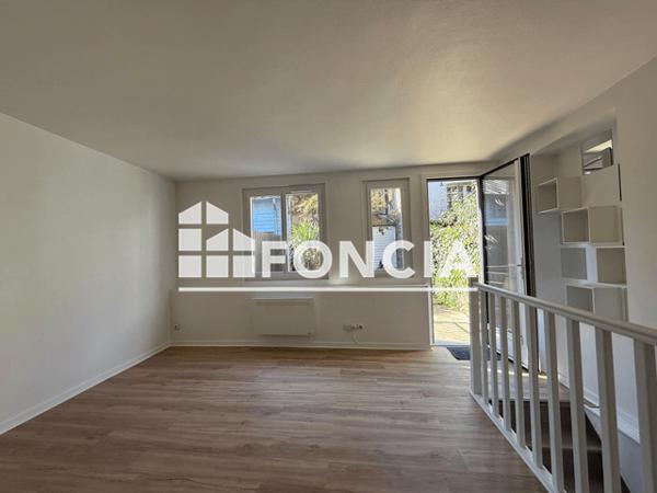 Location Appartement 3 pièces 50 m² - 4 RUE SAINT LEONARD Honfleur 14600