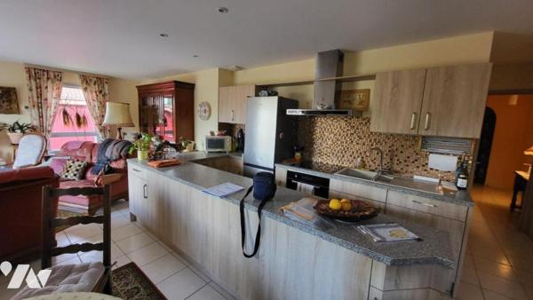 SELONCOURT, Appartement quatre pièces avec garages (PMR)