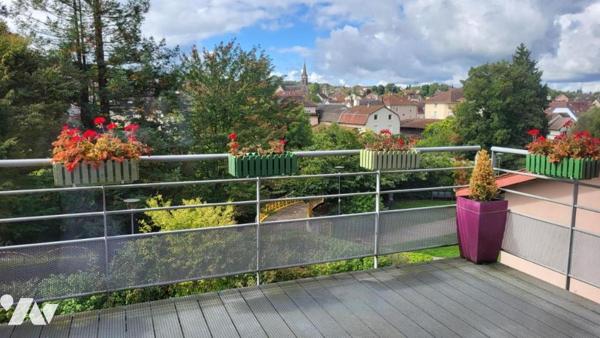 SELONCOURT, Appartement quatre pièces avec garages (PMR)