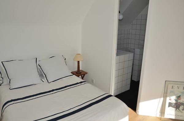 Maison familiale avec dépendance et grand terrain, face aux spots de surf de Pors Carn