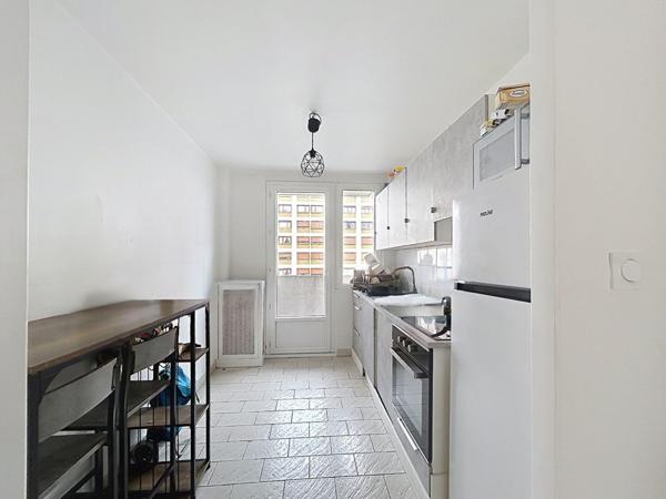 Exclusivité NESTENN : Charmant appartement 4 pièces à vendre à Saint-Étienne
