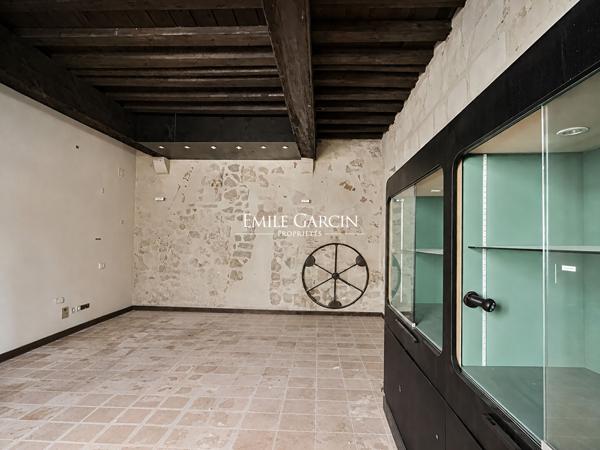 A vendre - Bordeaux - Quai des Chartrons - Immeuble à détruire