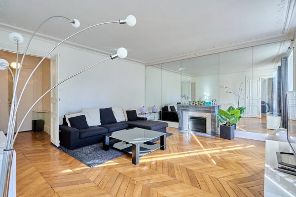 Location meublée-Paris 75008- Appartement 112m² - 2 chambres- Saint Philippe du Roule