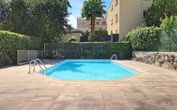 Maison à vendre    4 pièces • 75,50 m2 Le Cannet