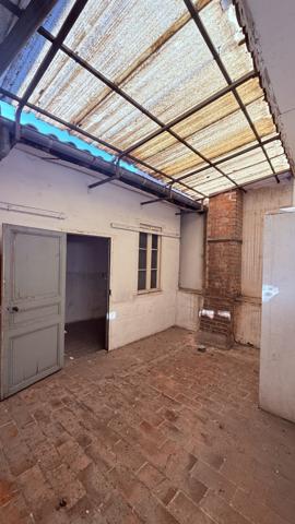 Béziers (34500) À Béziers (34), immeuble de 559m² avec balcon à vendre 840000 €