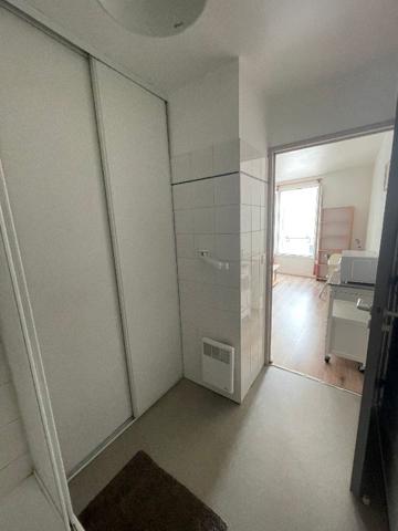 Location Appartement La rochelle 1 pièce 22m²-LAM3300