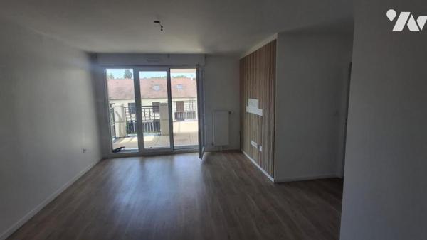 Sur la commune de MONTFERMEIL (Seine Saint Denis) Appartement de 3 pièces principales