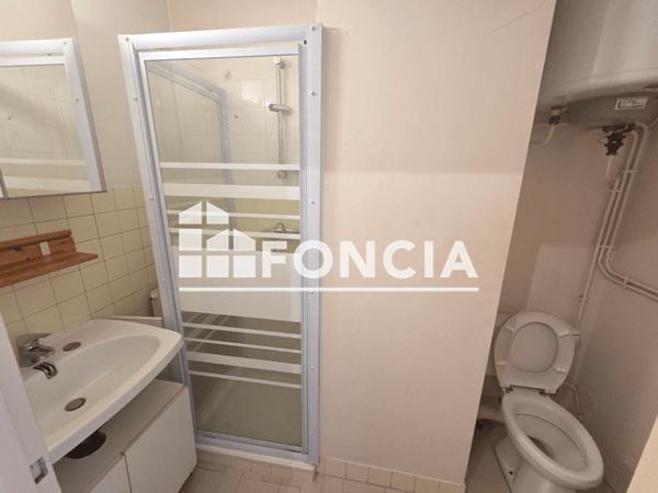 Location Studio 23.98 m² - 3 5 RUE DES VIOLETTES Grenoble 38100