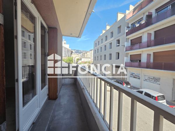 Location Studio 23.98 m² - 3 5 RUE DES VIOLETTES Grenoble 38100