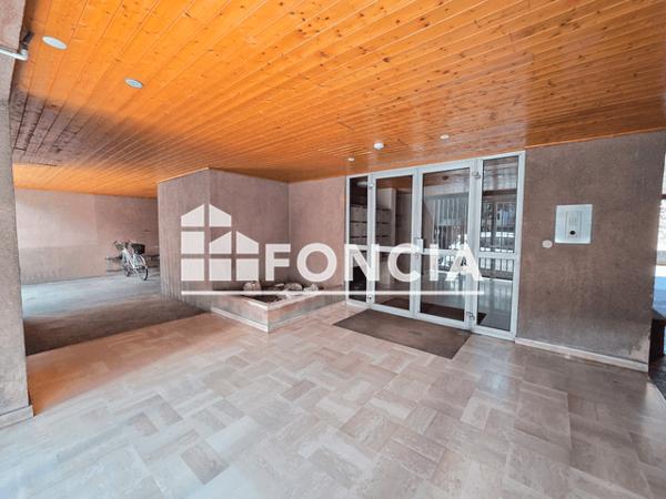 Location Studio 23.98 m² - 3 5 RUE DES VIOLETTES Grenoble 38100