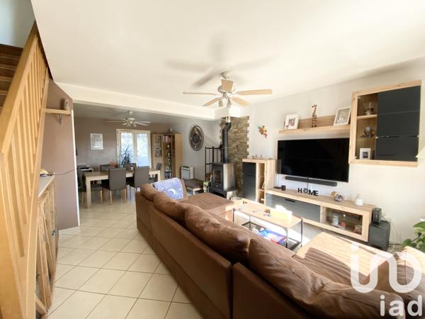 Maison à vendre 6 pièces 120 m² Saint-Fargeau-Ponthierry