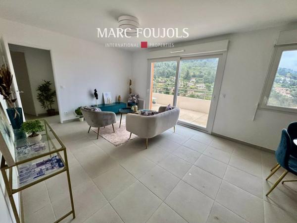 3 pièces neuf avec vue mer, balcon et parking, situé sur les hauteurs de Menton