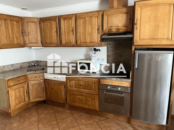 Location Appartement meublé 3 pièces 43.4 m² - 66 RUE MALFANGEAT Saint Martin D'heres 38400