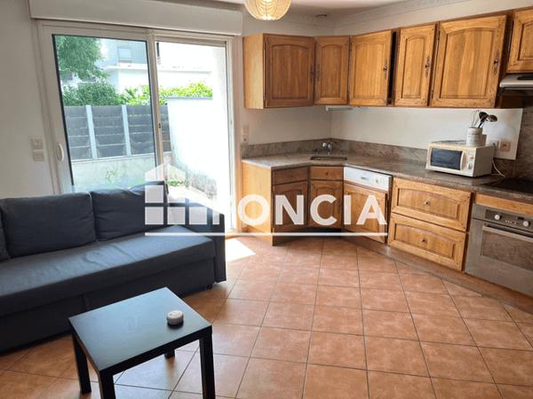 Location Appartement meublé 3 pièces 43.4 m² - 66 RUE MALFANGEAT Saint Martin D'heres 38400