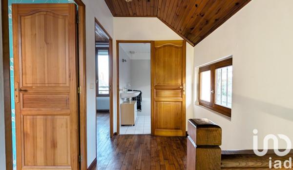 Maison 6 pièces de 121 m² à Sainte-Geneviève-des-Bois (91700)