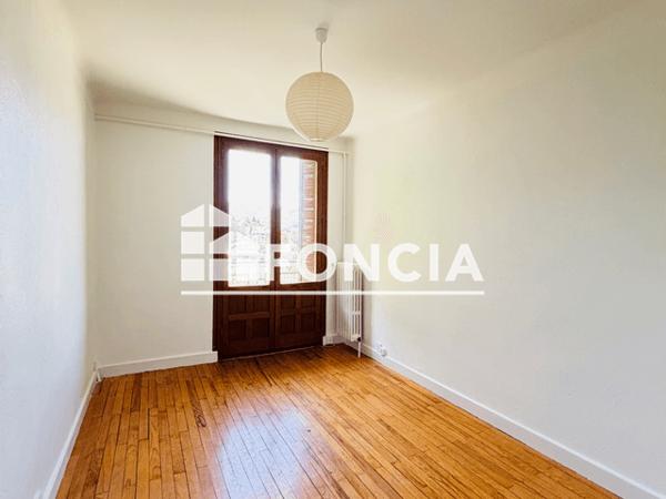 Location Appartement 5 pièces 75.91 m² - Chambery 73000