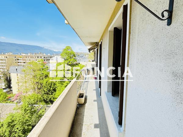 Location Appartement 5 pièces 75.91 m² - Chambery 73000