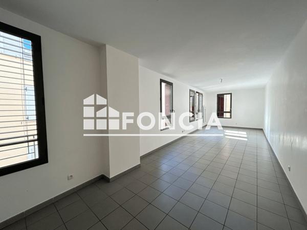 Location Appartement 4 pièces 111.54 m² - ILOT PIERRE SEMARD 43 RUE BON PASTEUR Toulon 83000