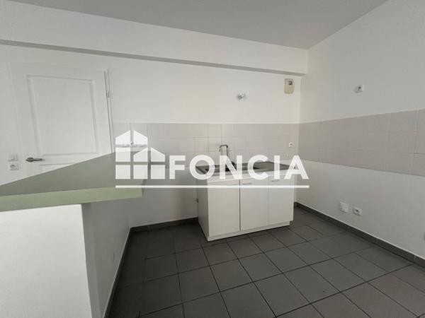 Location Appartement 4 pièces 111.54 m² - ILOT PIERRE SEMARD 43 RUE BON PASTEUR Toulon 83000