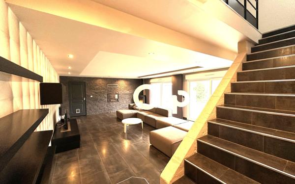 Maison à louer    6 pièces •  Rozières-sur-Crise