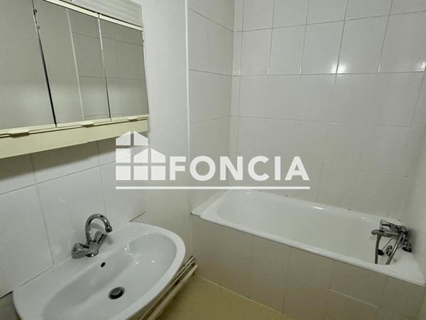 Location Appartement 3 pièces 64.48 m² - 230 RUE JEANNE D'ARC Nancy 54000