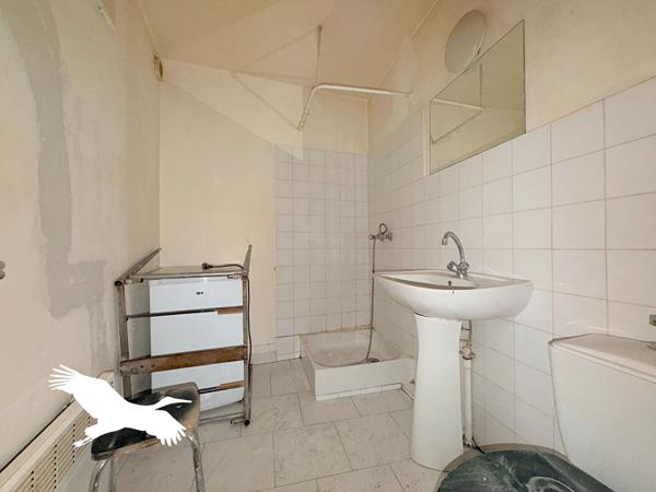 Appartement à vendre 49 000 € Aubagne 1 pièce 20 m² DPE