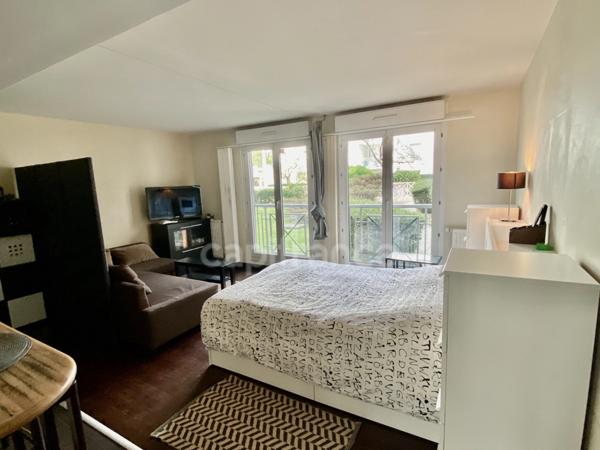RUEIL MALMAISON (92) à vendre Studio de 35,50 m² - Proche RER - Résidence 1994