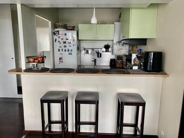 RUEIL MALMAISON (92) à vendre Studio de 35,50 m² - Proche RER - Résidence 1994