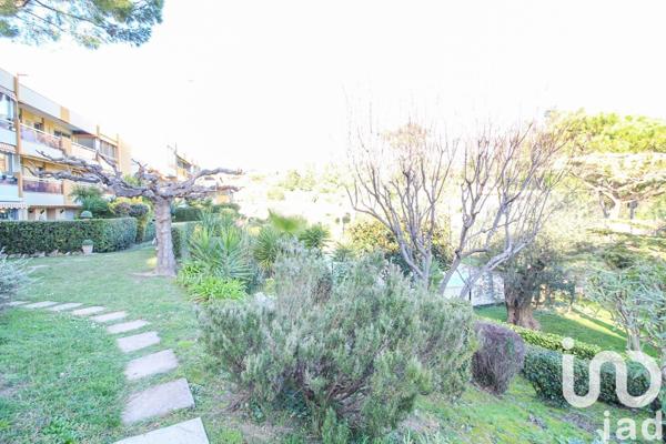 Appartement 2 pièces de 28 m² à Villeneuve-Loubet (06270)