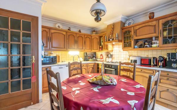 Maison à vendre    5 pièces • 140 m2 Ormesson-sur-Marne