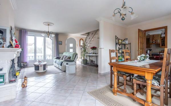 Maison à vendre    5 pièces • 140 m2 Ormesson-sur-Marne