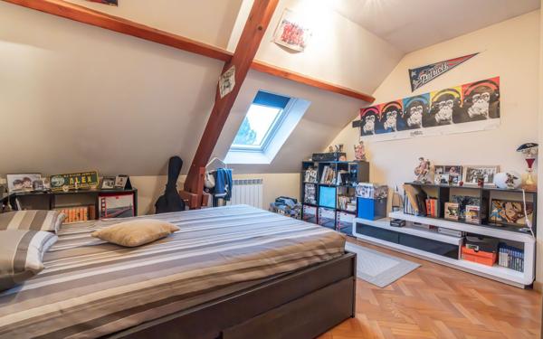 Maison à vendre    5 pièces • 140 m2 Ormesson-sur-Marne