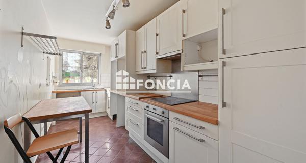 À vendre Appartement 5 pièces 106.06 m² - Sèvres 92310