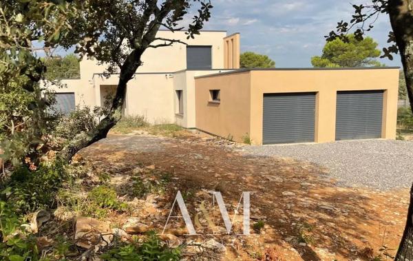 Villa contemporaine de 175 m² sur 3 000 m² de terrain – Prestations haut de gamme à finaliser