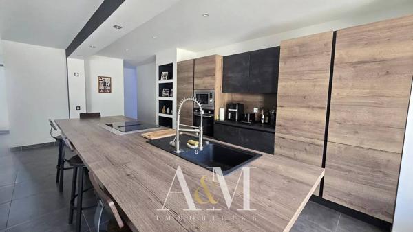 Villa contemporaine de 175 m² sur 3 000 m² de terrain – Prestations haut de gamme à finaliser