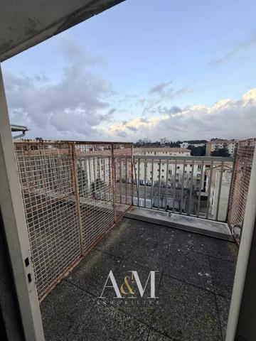 Appartement T5 de 97 m²+ balcons+ garage + cave